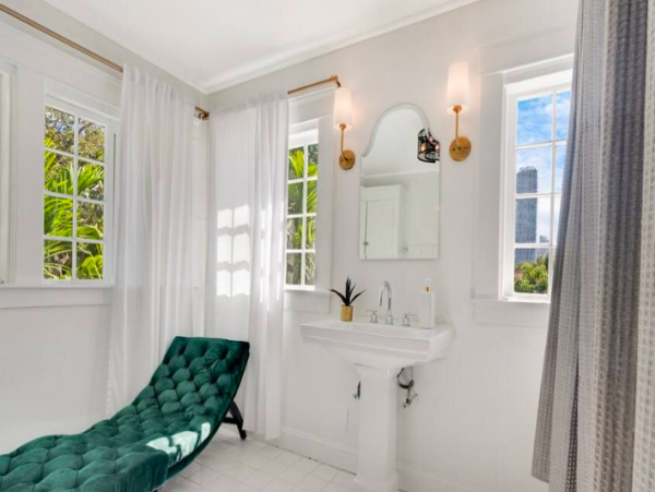 7 Bedroom Apartment just 5 min drive from South Beach