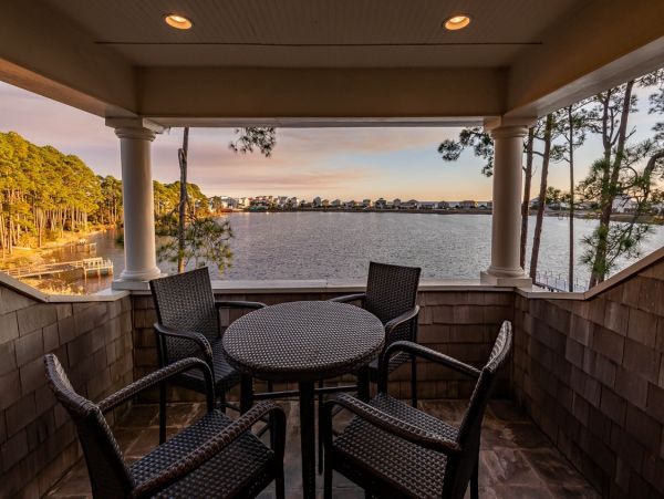 Santa Rosa Beach Luxury Vacation Home with 8 Bedroom