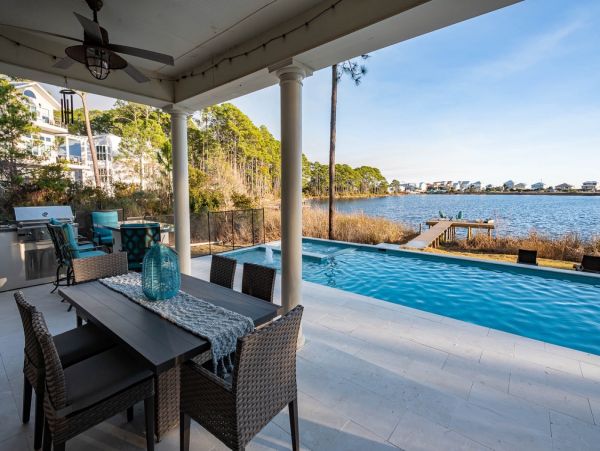 Santa Rosa Beach Luxury Vacation Home with 8 Bedroom