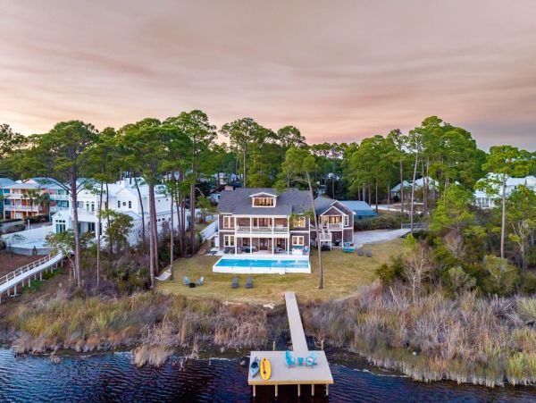 Santa Rosa Beach Luxury Vacation Home with 8 Bedroom