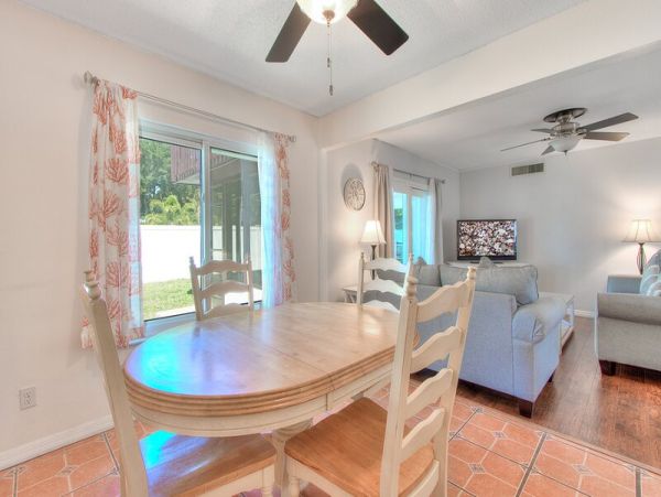 Clearwater  Vacation Home Three Bedroom