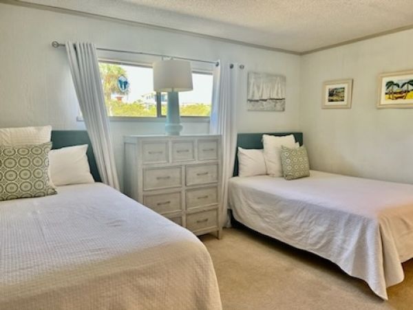 Coastal Retreat with Stunning Gulf Views - Right on the Beach