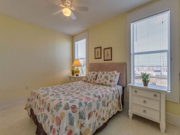 Clearwater Vacation Home Three Bedroom Walk to Beach