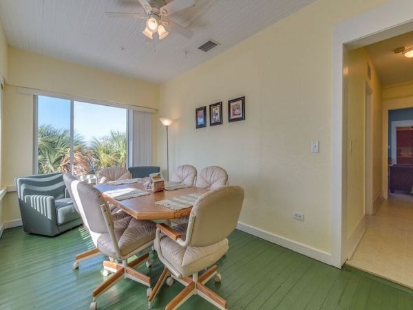 Clearwater Vacation Home Three Bedroom Walk to Beach
