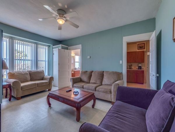 Clearwater Vacation Home Three Bedroom Walk to Beach