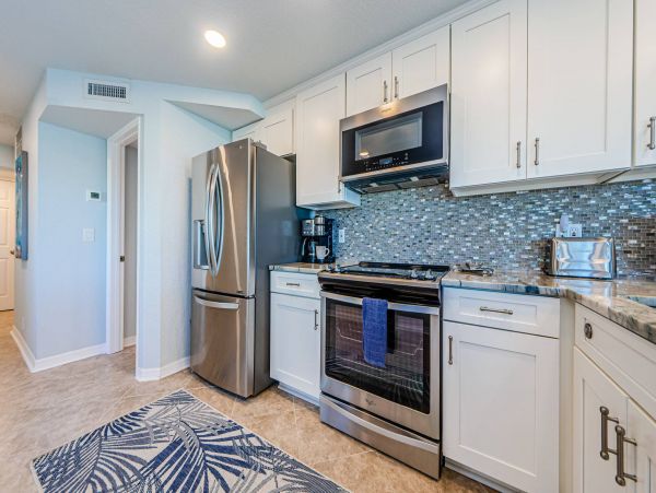 Ground Floor Unit with 2 Bedrooms & Full Ocean Views