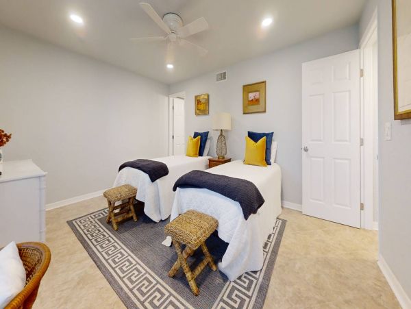 Ground Floor Unit with 2 Bedrooms & Full Ocean Views