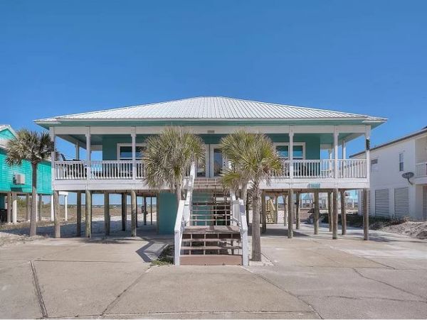 Navarre Beach Vacation Rental Short Walk to Beach