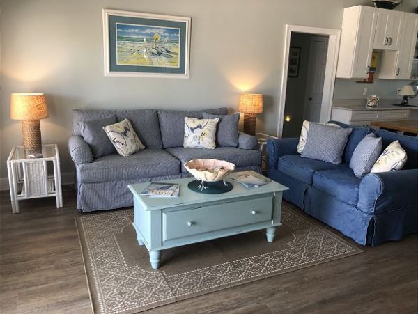 Navarre Beach Vacation Rental Short Walk to Beach