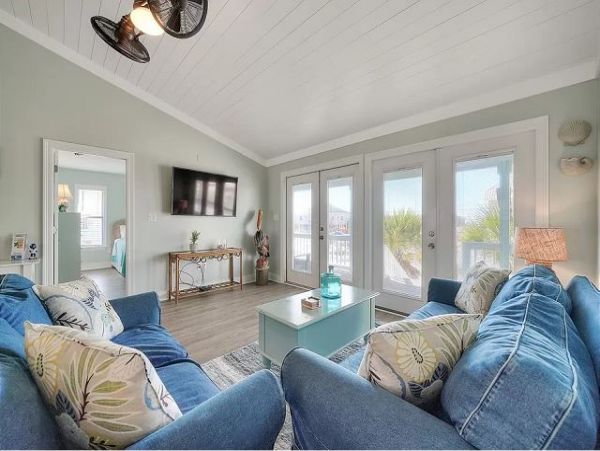 Navarre Beach Vacation Rental Short Walk to Beach