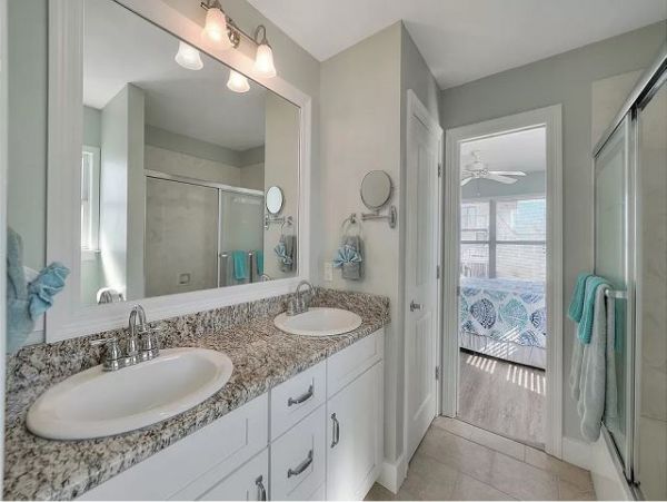 Navarre Beach Vacation Rental Short Walk to Beach