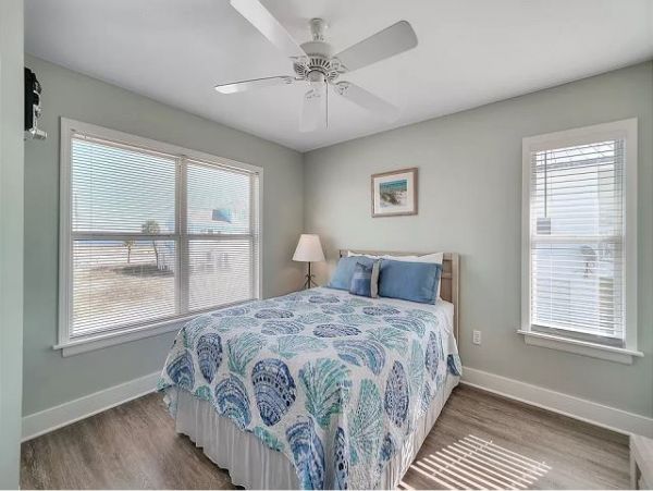 Navarre Beach Vacation Rental Short Walk to Beach