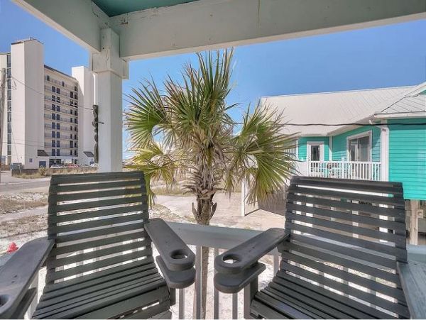 Navarre Beach Vacation Rental Short Walk to Beach