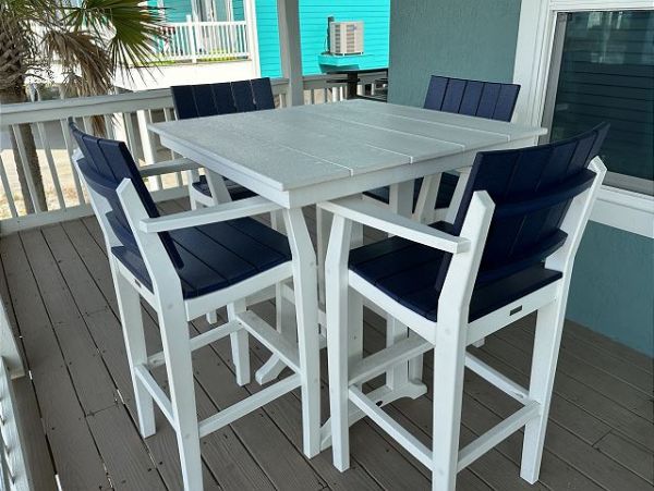 Navarre Beach Vacation Rental Short Walk to Beach