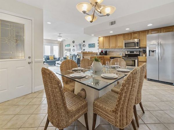 Gulf-front Vacation Gem in Navarre Beach