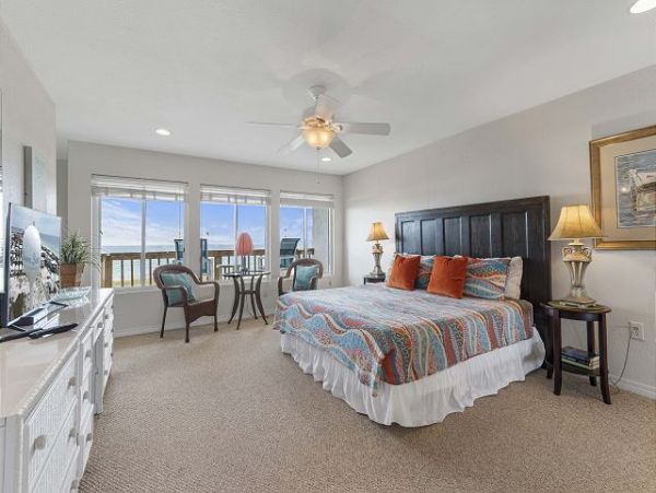 Gulf-front Vacation Gem in Navarre Beach