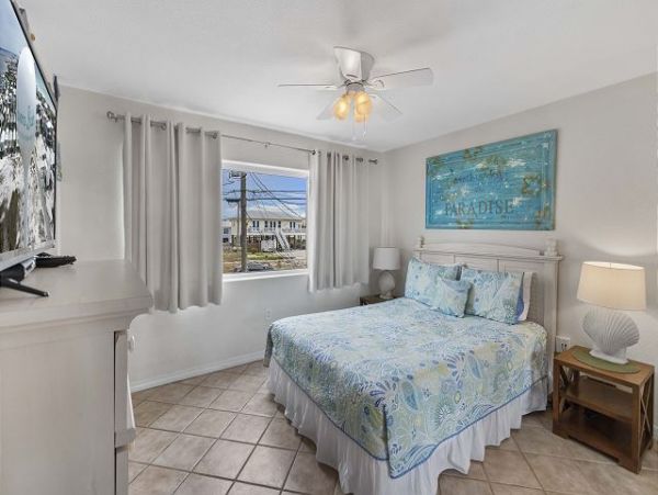 Gulf-front Vacation Gem in Navarre Beach