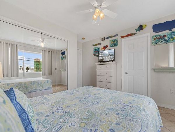 Gulf-front Vacation Gem in Navarre Beach