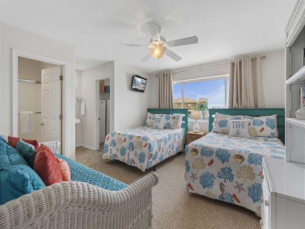 Gulf-front Vacation Gem in Navarre Beach