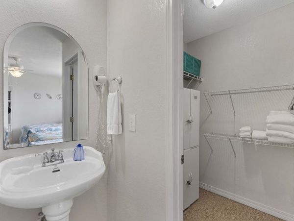 Gulf-front Vacation Gem in Navarre Beach