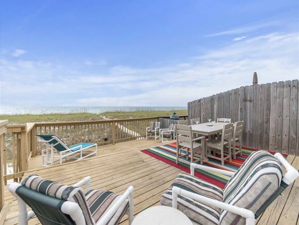 Gulf-front Vacation Gem in Navarre Beach
