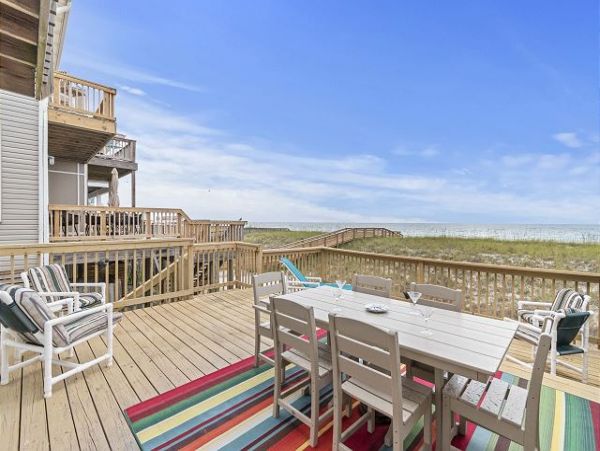 Gulf-front Vacation Gem in Navarre Beach