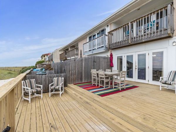 Gulf-front Vacation Gem in Navarre Beach