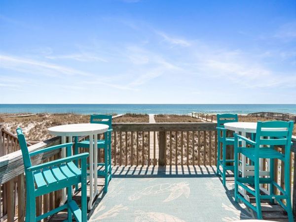 Beachfront Vacation 3 Bedroom Rental