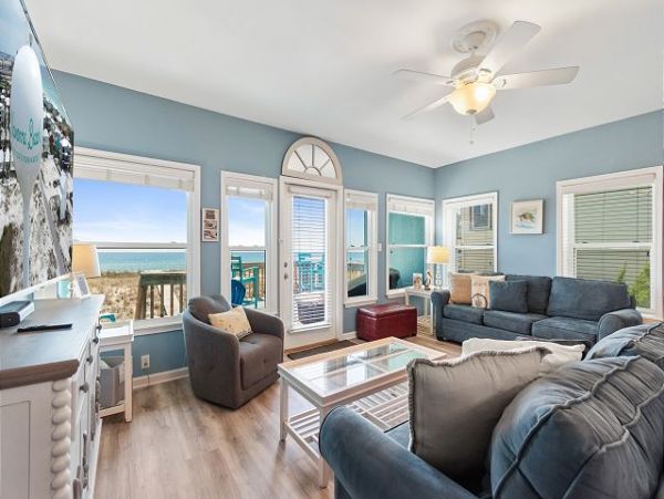 Beachfront Vacation 3 Bedroom Rental