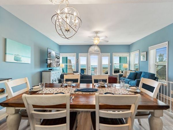 Beachfront Vacation 3 Bedroom Rental