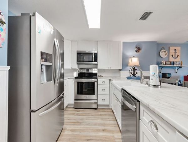Beachfront Vacation 3 Bedroom Rental