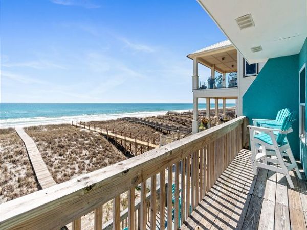 Beachfront Vacation 3 Bedroom Rental