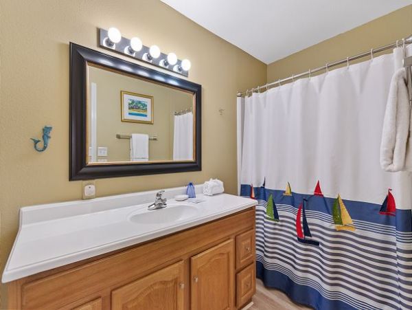 Beachfront Vacation 3 Bedroom Rental