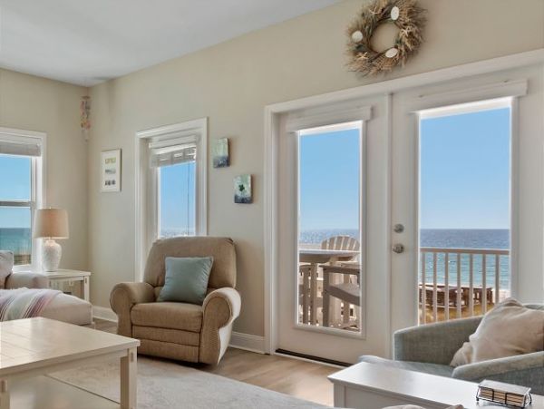 Private Beach Front House with 4 Bedrooms in Navarre Beach