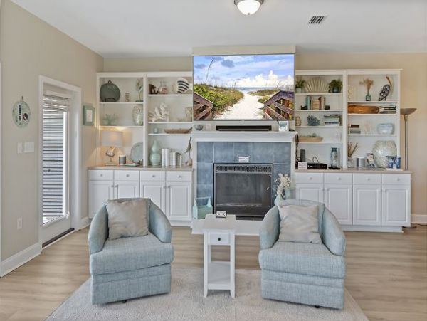 Private Beach Front House with 4 Bedrooms in Navarre Beach
