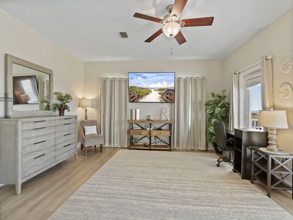 Private Beach Front House with 4 Bedrooms in Navarre Beach