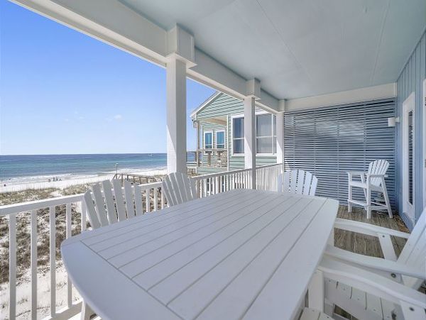 Private Beach Front House with 4 Bedrooms in Navarre Beach