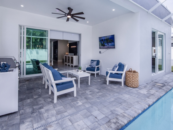 Gorgeous Vacation Getaway with 4 Bedrooms in Naples
