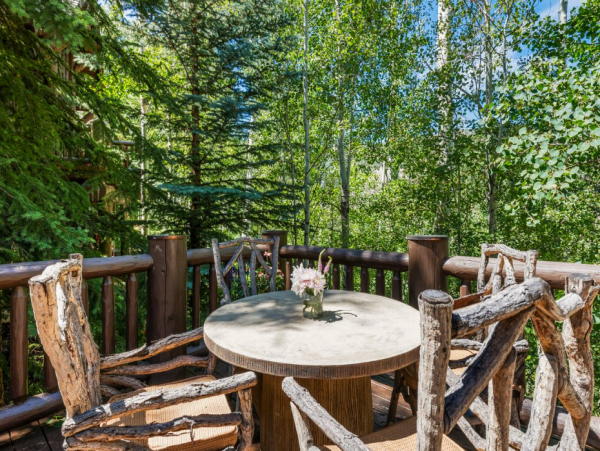 Luxury Vacation Rental with 6 Bedrooms & Great Amenities