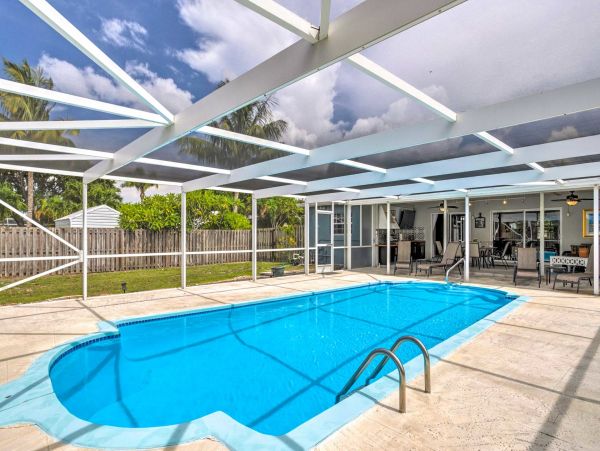 Stuart Vacation Home Three Bedroom
