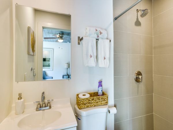 Four Bedroom Vacation Rental with Pool in West Palm Beach