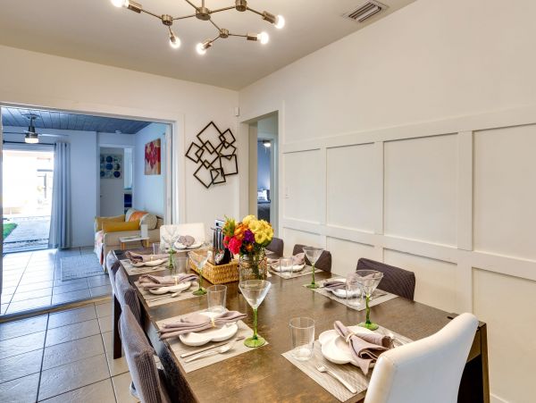 Four Bedroom Vacation Rental with Pool in West Palm Beach
