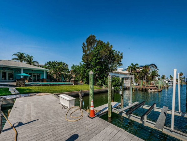 Clearwater Beach Vacation Home Rentals Private Waterfront with Pool & Dock