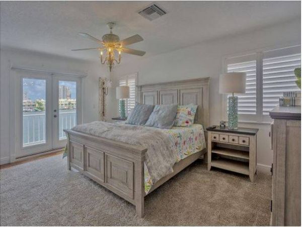 Walk to Beach Clearwater Vacation Home Five Bedroom