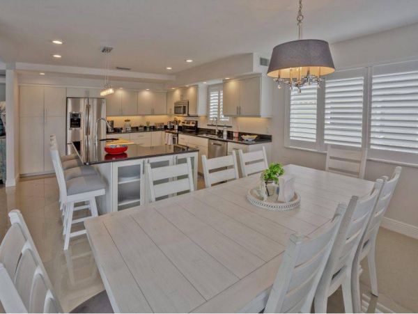 Walk to Beach Clearwater Vacation Home Five Bedroom