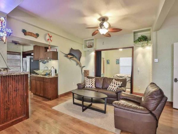 Beachside Five Bedroom Vacation Home in Redington Shores