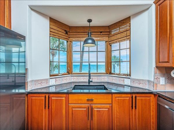 Sunset Beach Gulf Front Vacation Rental Luxury Coastal Retreat with Panoramic Views