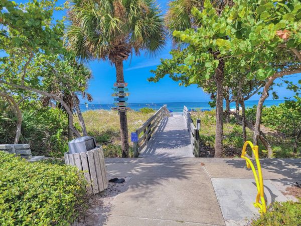 On Beach Indian Rocks Vacation Home Three Bedroom