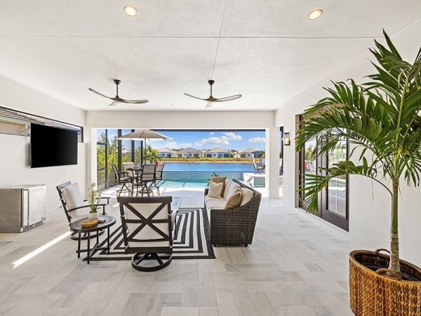 Naples Luxury Vacation Home with 4 Bedrooms