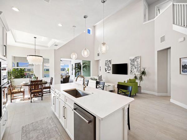 Naples Luxury Vacation Home with 4 Bedrooms